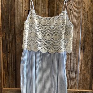 NWT blue/white pinstriped mini with cotton lace